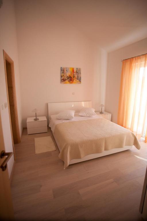 Apartments Svjetlana Трогир Номер фото