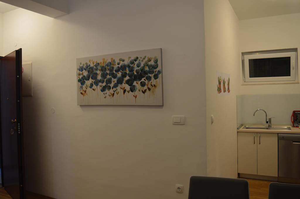 Apartments Svjetlana Трогир Экстерьер фото